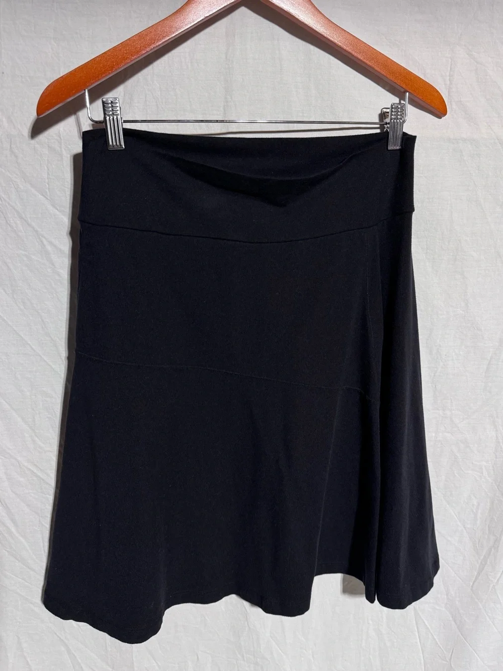 Athleta black faux wrap flare style skirt Size Small